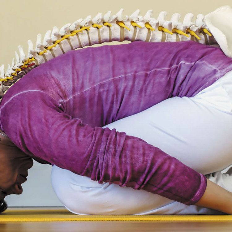 bài tập yoga chữa thoát vị đĩa đệm